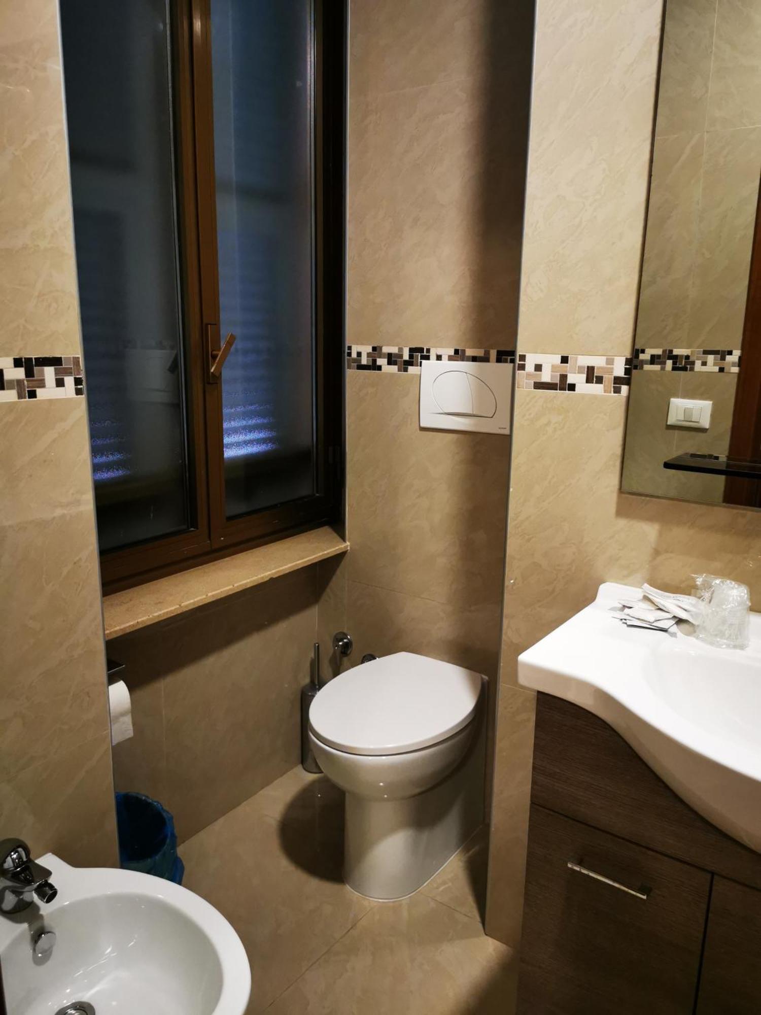 New Alexander Hotel Genova Eksteriør bilde